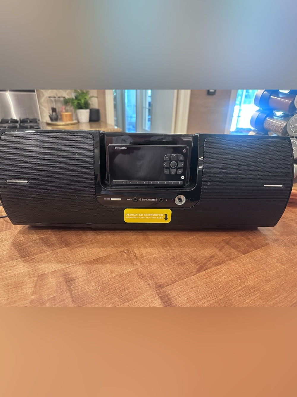 Portable Stereo Dock with Receiver - Black